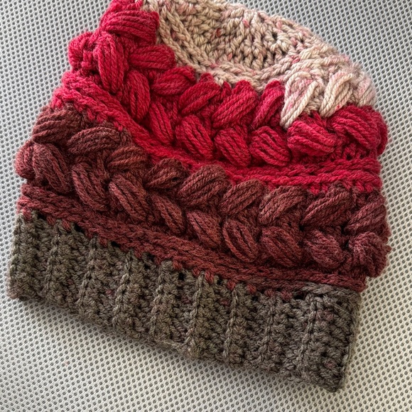 Chunky Knit Toque in Red and Brown - Picture 1 of 4